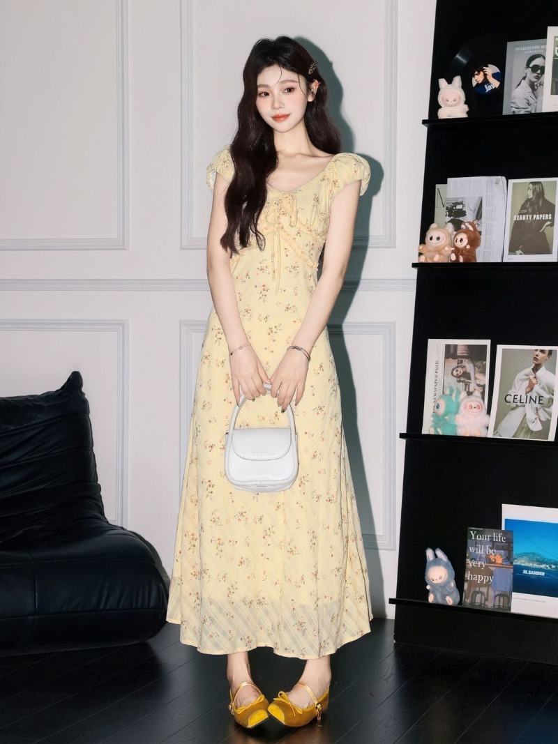 フランス風イエローフローラルドレス レディース 2025新作 - Embroidery Yellow Dress のレビューと価格