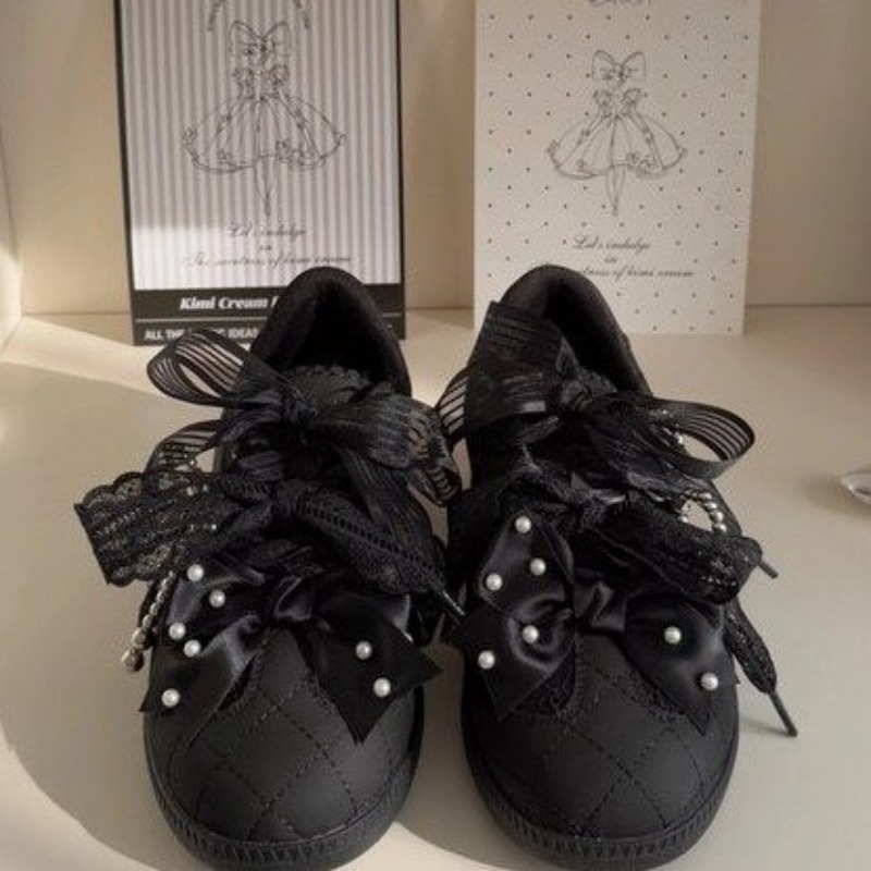 ファッション性の高い、甘いロリータ風のフラットスニーカー。パ - Embroidery Garments のレビューと価格