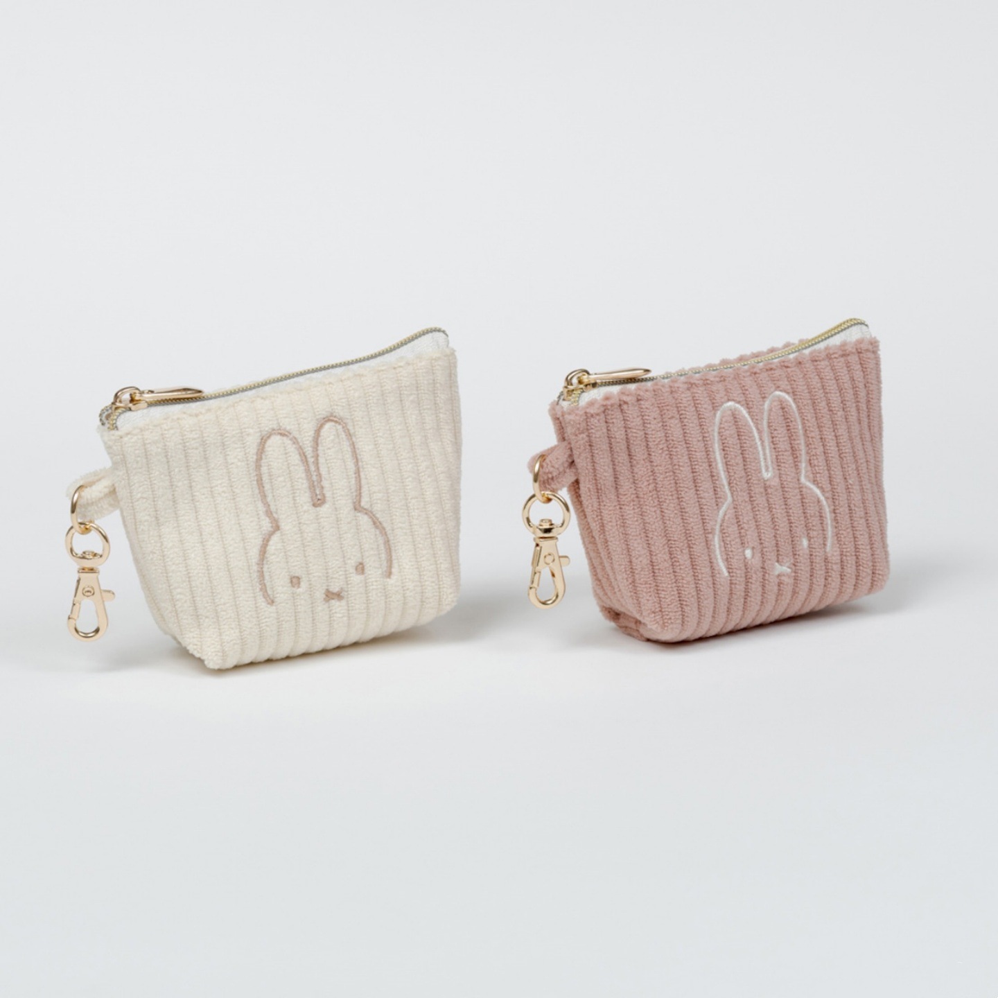 かわいいミッフィーのウサギ柄コーデュロイ刺繍コインケース、ク - Embroidery Bag のレビューと価格
