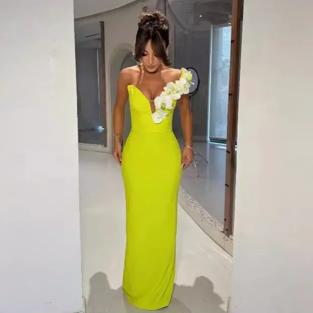 大人気！セクシーな白いモスランの花柄、片肩デザイン、イエロー - Embroidery Yellow Dress のレビューと価格