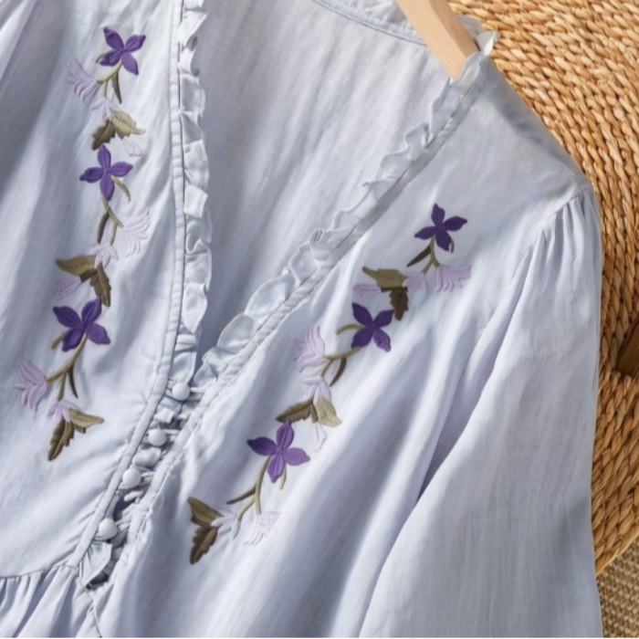 エレガントな紫の花柄刺繍コットンリネンシャツ、優しいプリーツ - Embroidery Cotton Shirt のレビューと価格